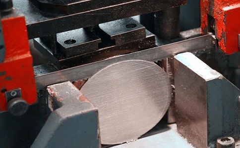 云浮影响双金属带锯条使用寿命的主要因素有哪些？